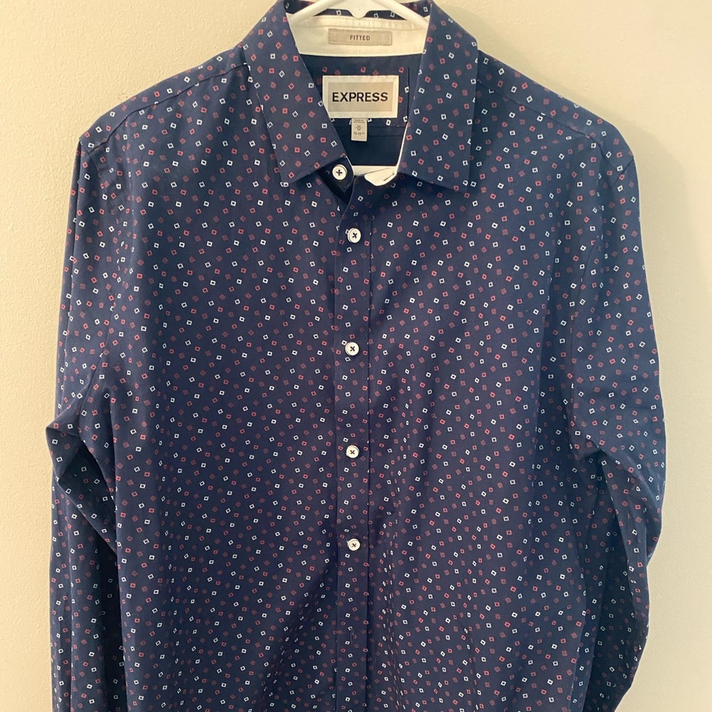 Express button up - Picture 1 of 4
